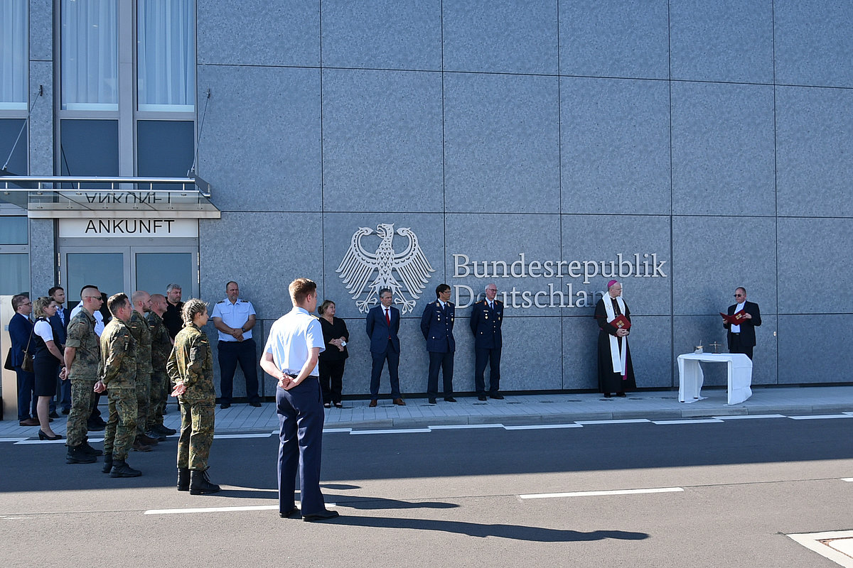 Tasse #26000 Amt für Flugsicherung der Bundeswehr AFSBw Flugzeug Flughafen 