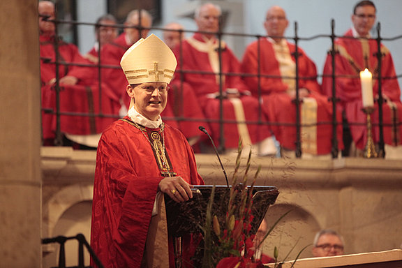 Militärbischof Overbeck bei der Predigt © Christina Lux