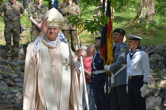 Militärbischof Franz-Josef Overbeck beim Gottesdienst © KS / Doreen Bierdel