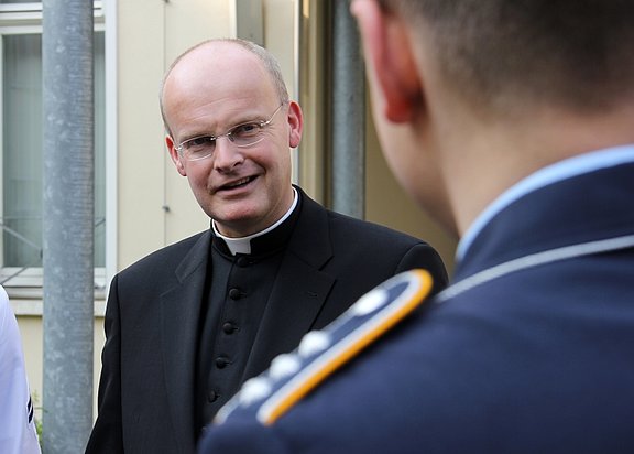 Franz-Josef Overbeck ist nicht nur Bischof von Essen, sondern auch Katholischer Militärbischof für die Deutsche Bundeswehr © KS / Doreen Bierdel 